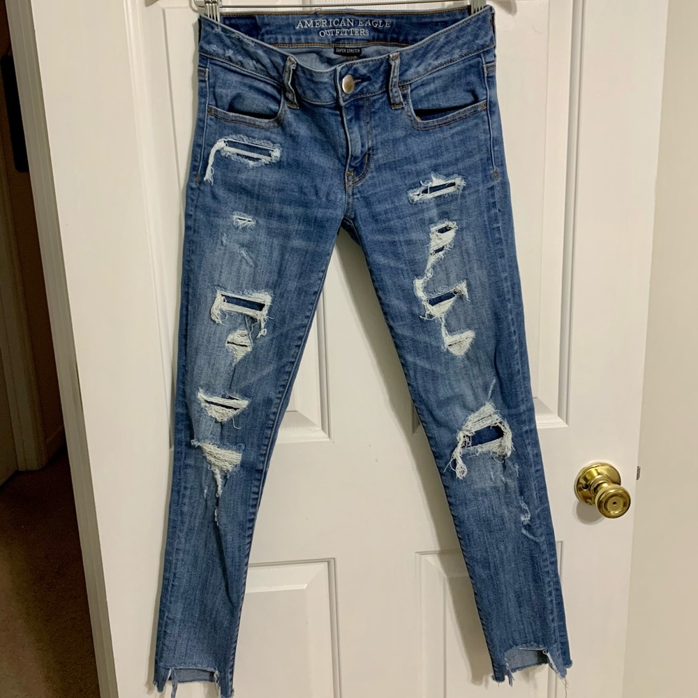 American Eagle Super Low Ripped Jegging Size 4 - Picture 1 of 5